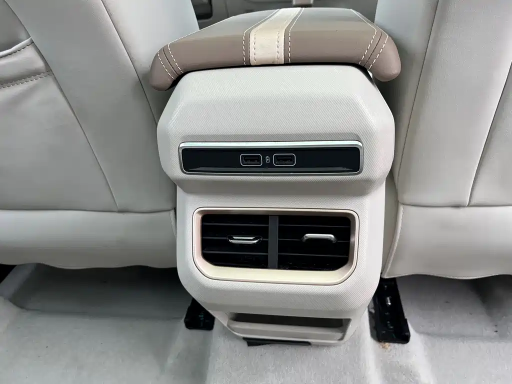 Geely Icon — миниатюра 11