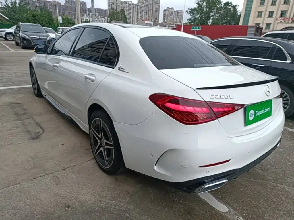 Mercedes-Benz C-Class — миниатюра 5