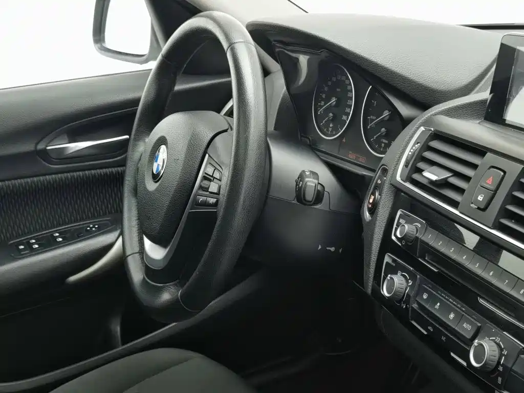 BMW 1 Series (Import) — миниатюра 22