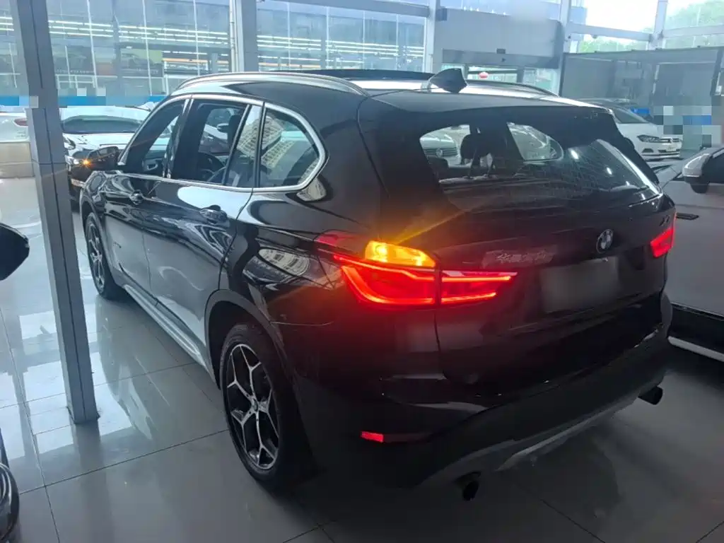 BMW X1 — миниатюра 5