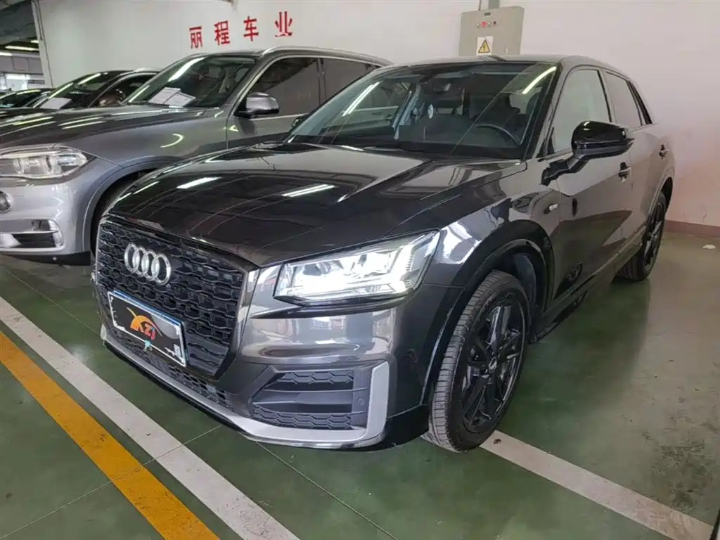 Audi Q2L 2020