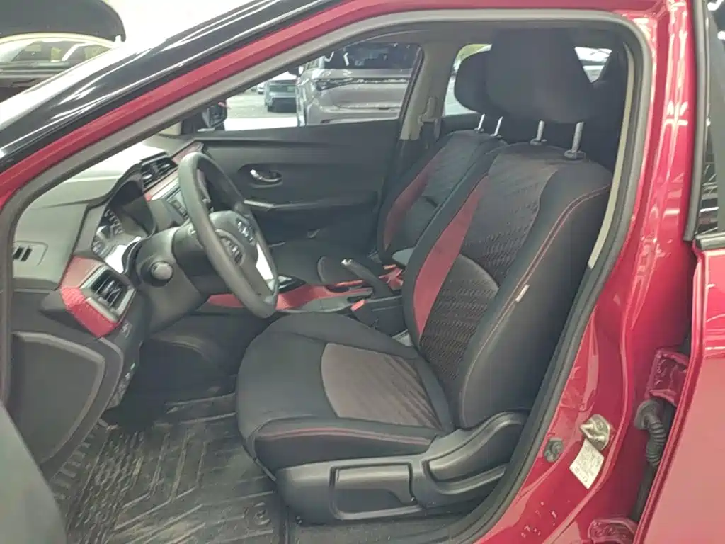 Nissan Bluebird — миниатюра 15
