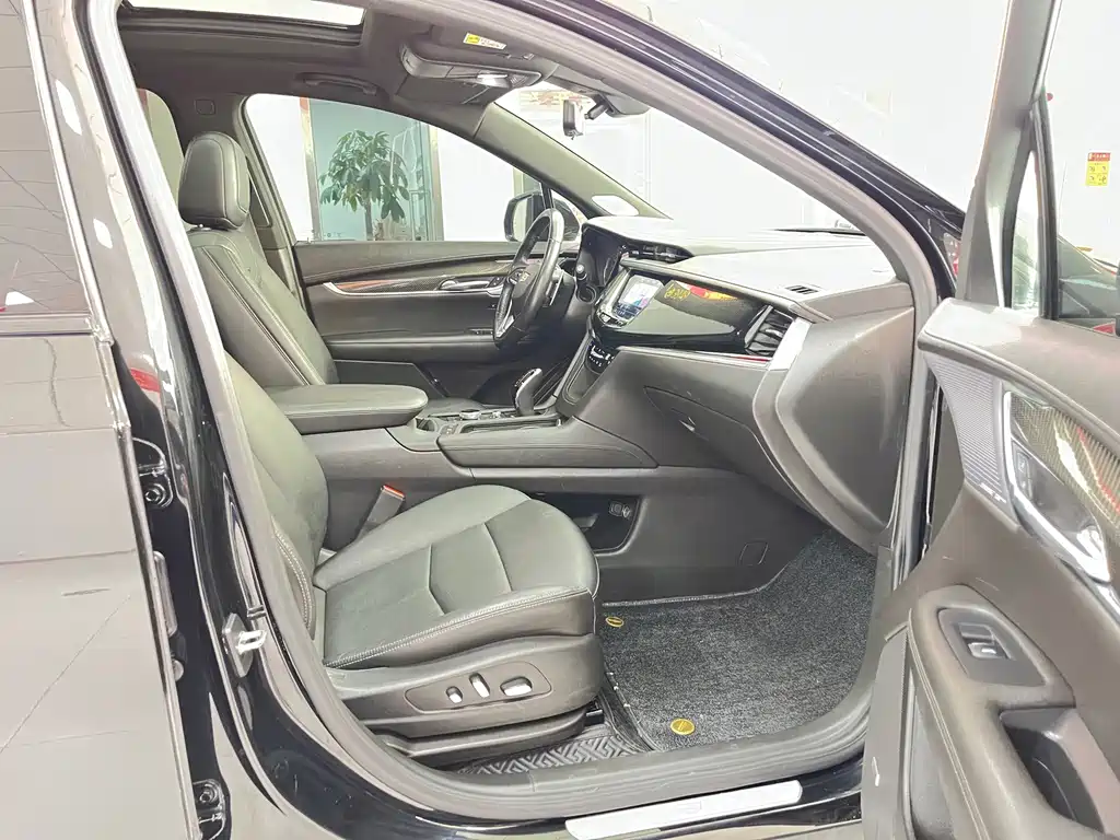 Cadillac XT6 — миниатюра 21