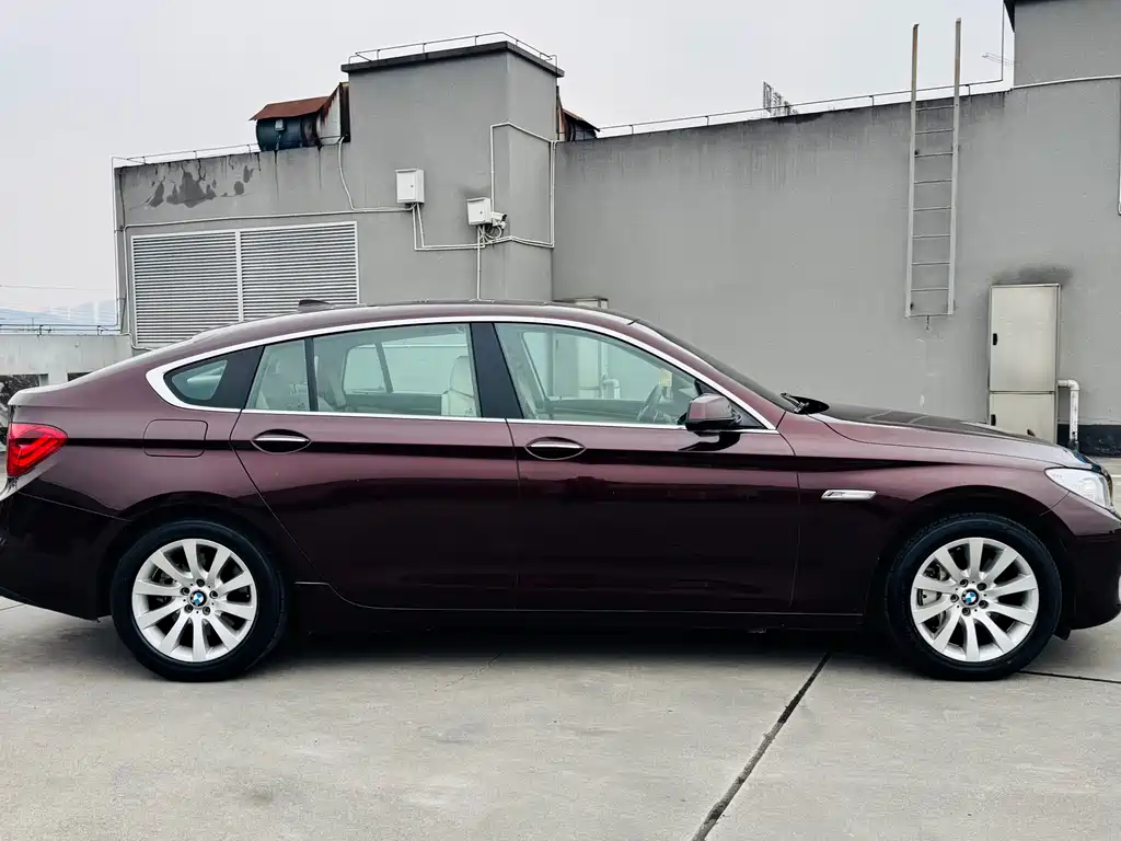 BMW 5 Series GT 5 GT 2010 535i Lead