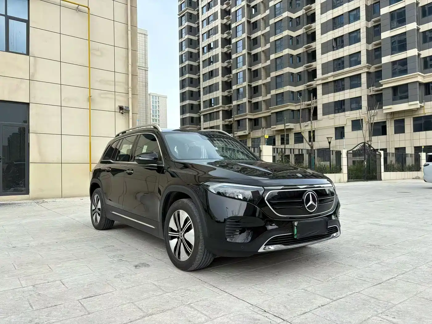 Mercedes-Benz EQB