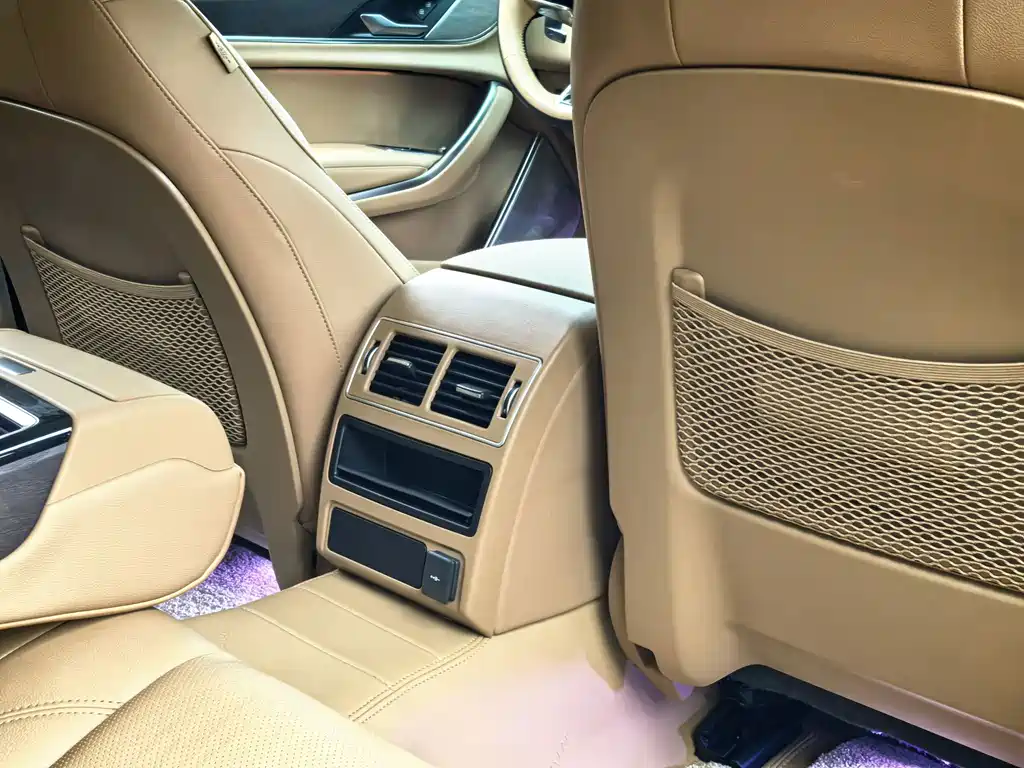 Jaguar XFL — миниатюра 15