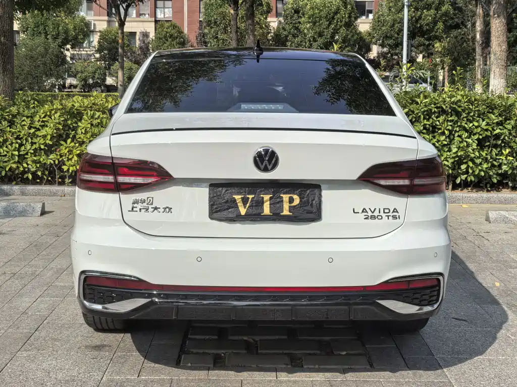 Volkswagen Lavida — миниатюра 8
