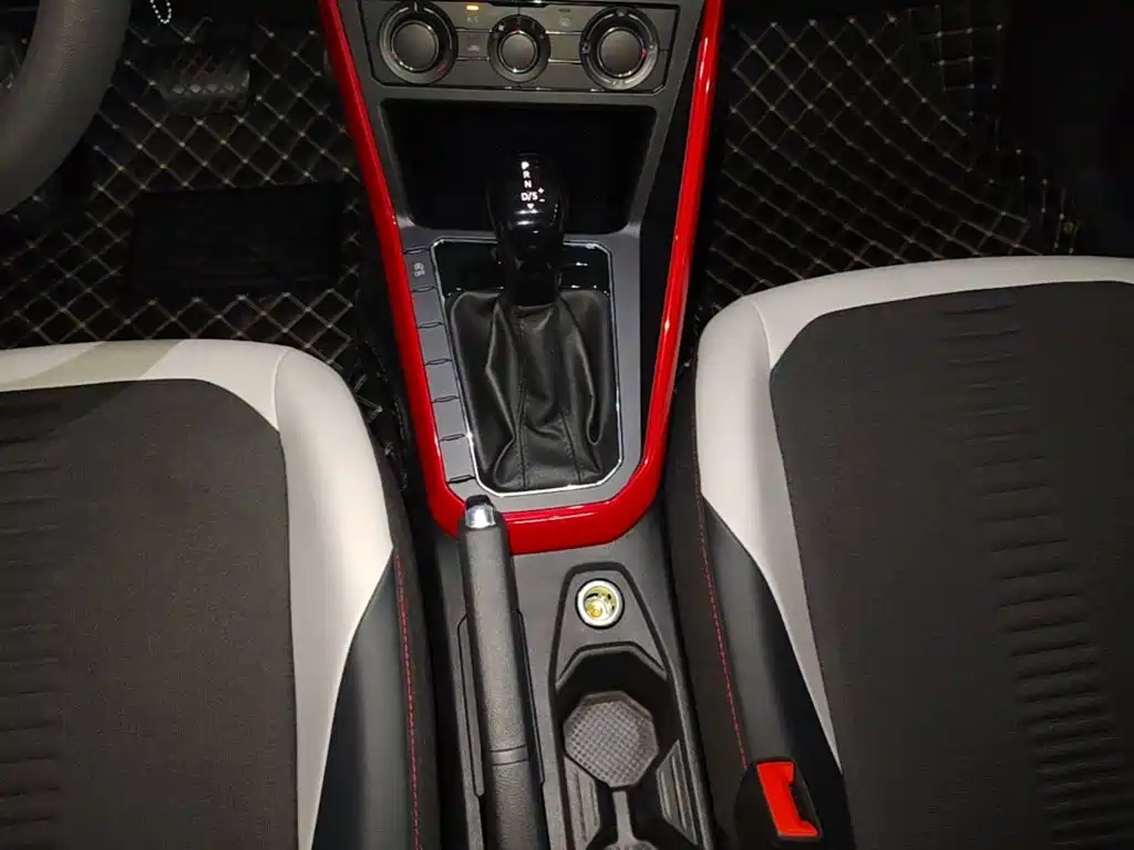Volkswagen Polo — миниатюра 14