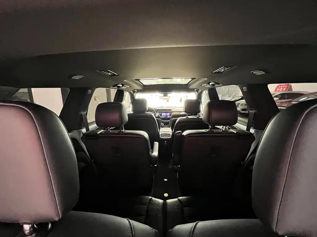 Cadillac XT6 — миниатюра 18