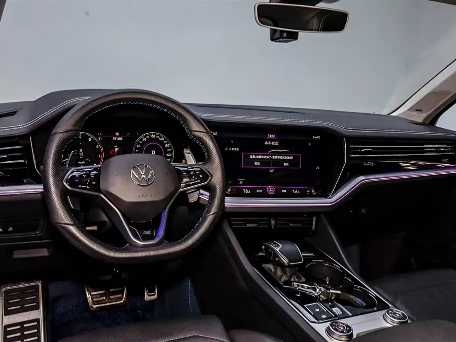 Volkswagen Touareg 2021 3.0TSI Sport