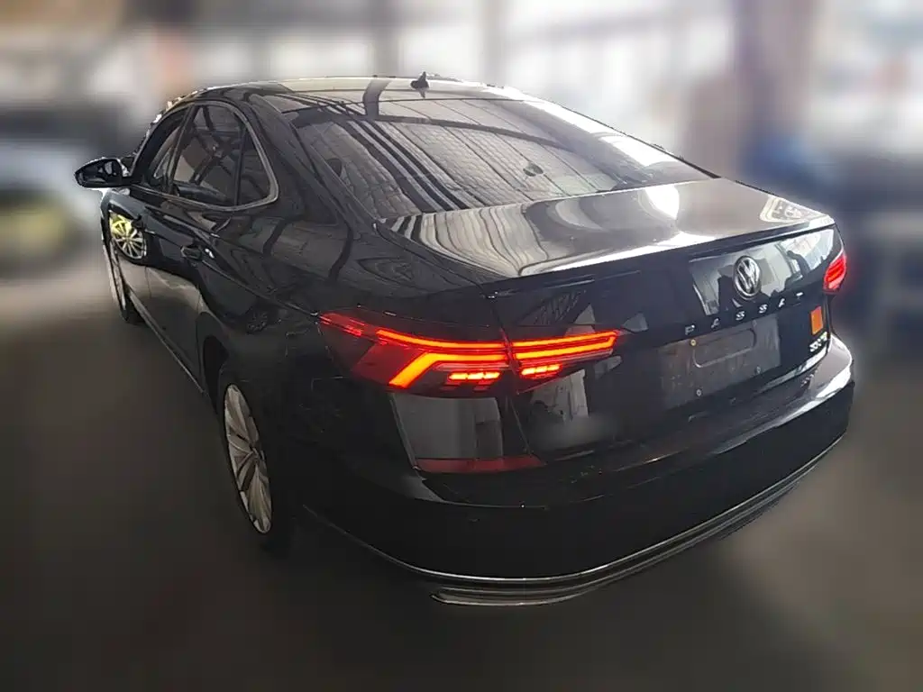 Volkswagen Passat — миниатюра 7