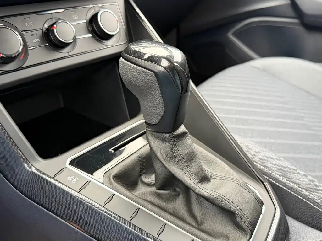 Volkswagen Lavida — миниатюра 18