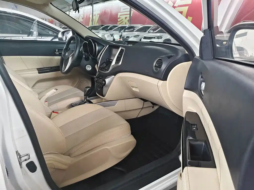 Changan Eado 1.6L Auto Luxury Type, фото 6