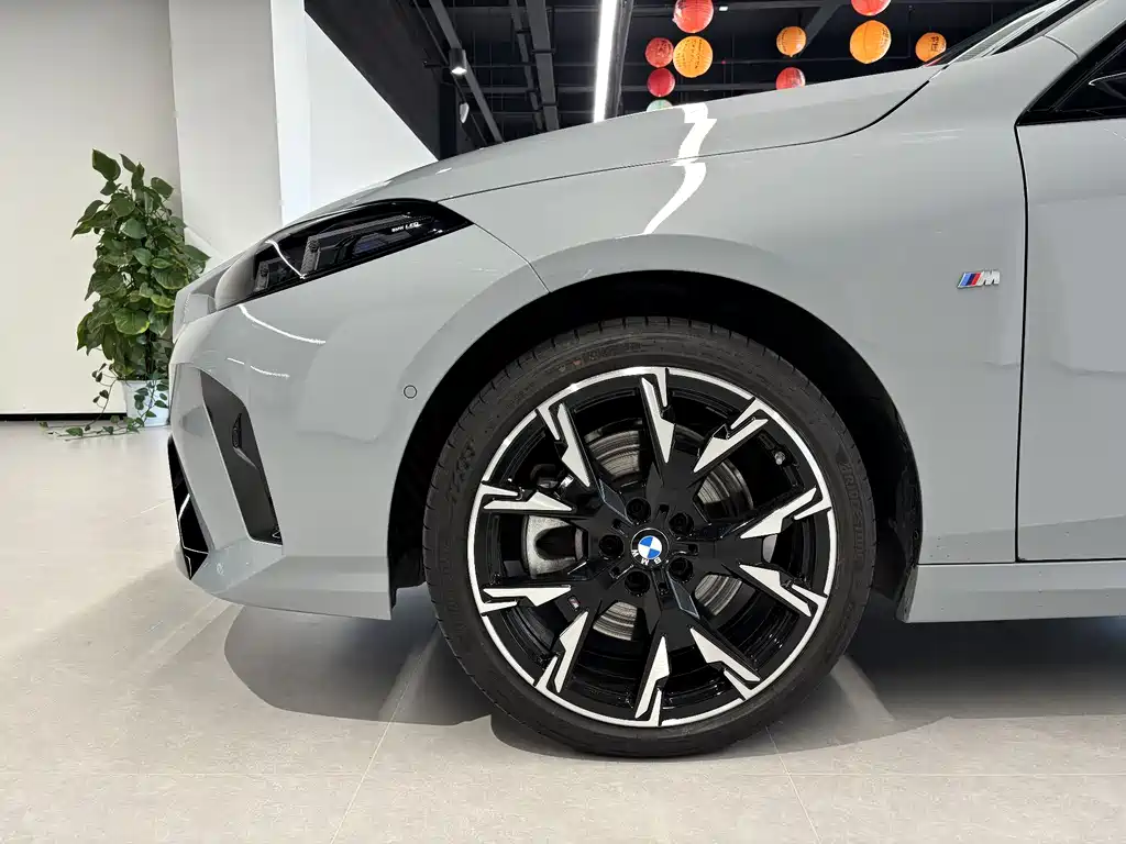 BMW 2 Series 2 2025 225L M Sport