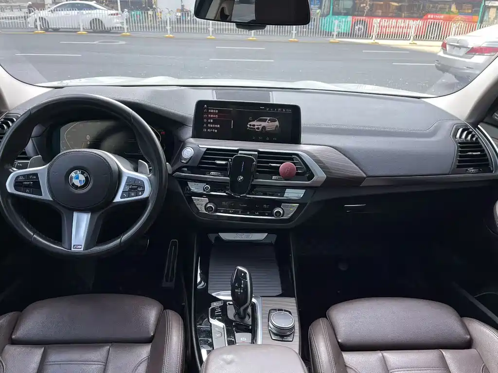 BMW X3 — миниатюра 7