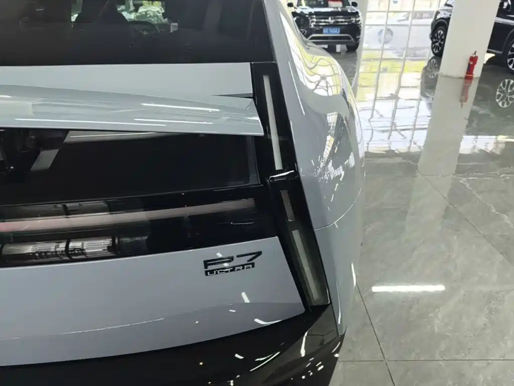 XPeng P7 — миниатюра 8