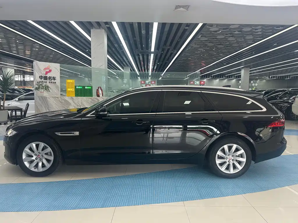 Jaguar XF 2018 XF Sportbrake 2.0T 250PS