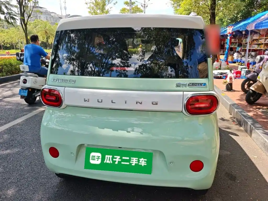 Wuling MINIEV — миниатюра 3