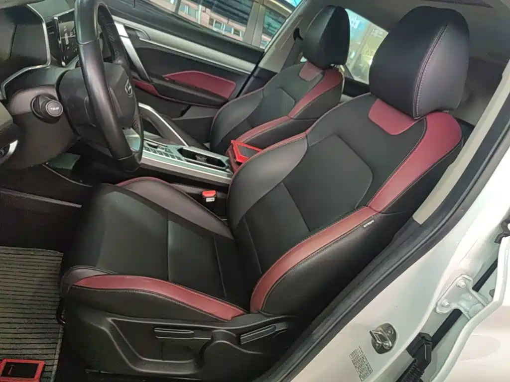 Geely Binyue — миниатюра 15