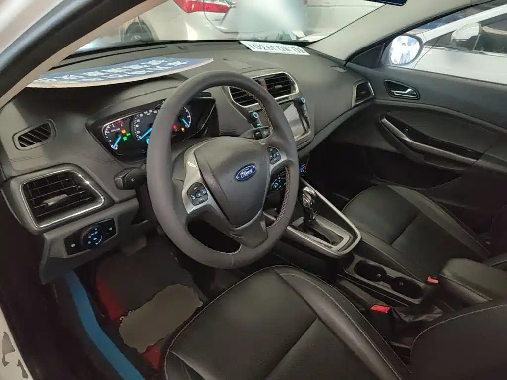Ford Escort — миниатюра 11