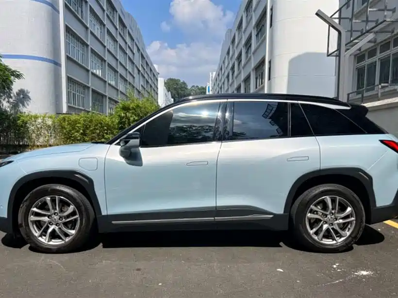NIO ES6 — миниатюра 9