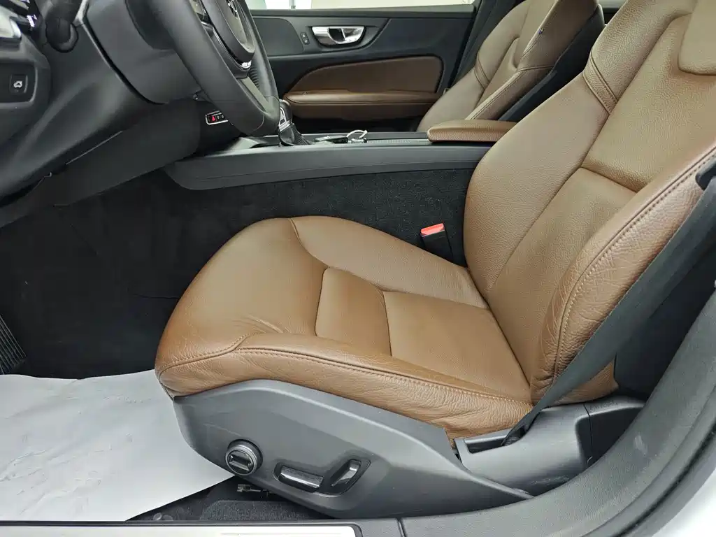 Volvo S60 — миниатюра 13