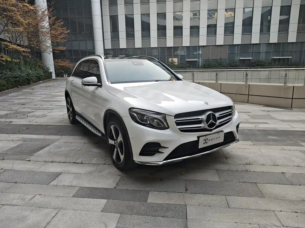 MERCEDES-BENZ GLC