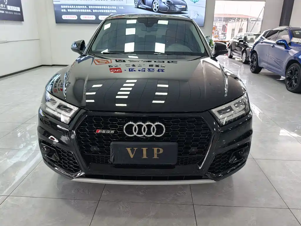 Audi Q5L — миниатюра 2