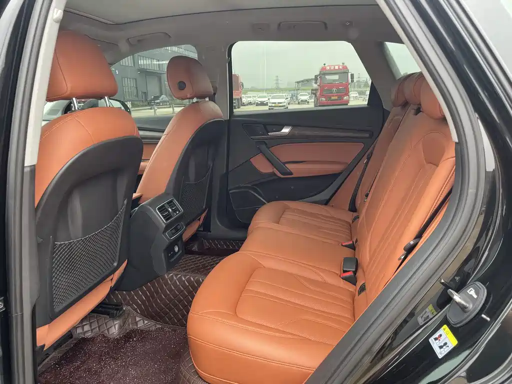 Audi Q5L — миниатюра 30