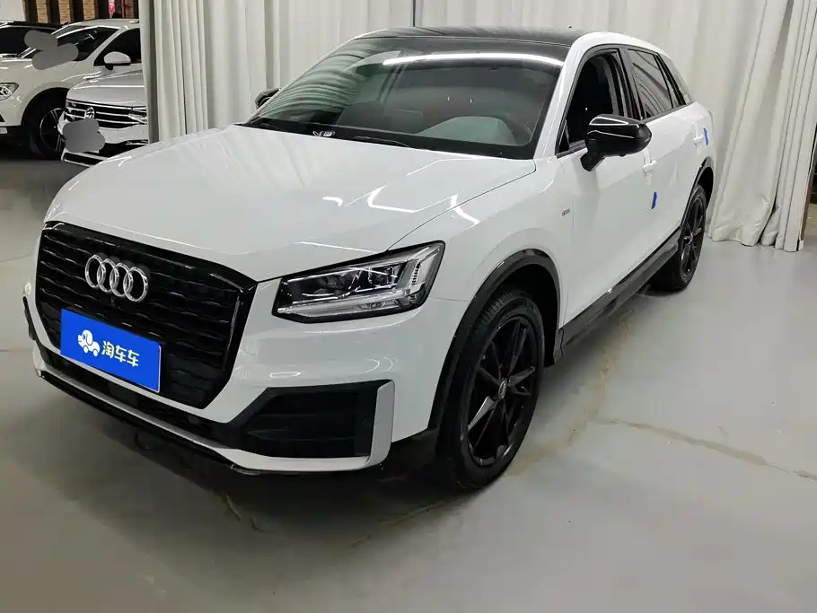 Audi Q2L