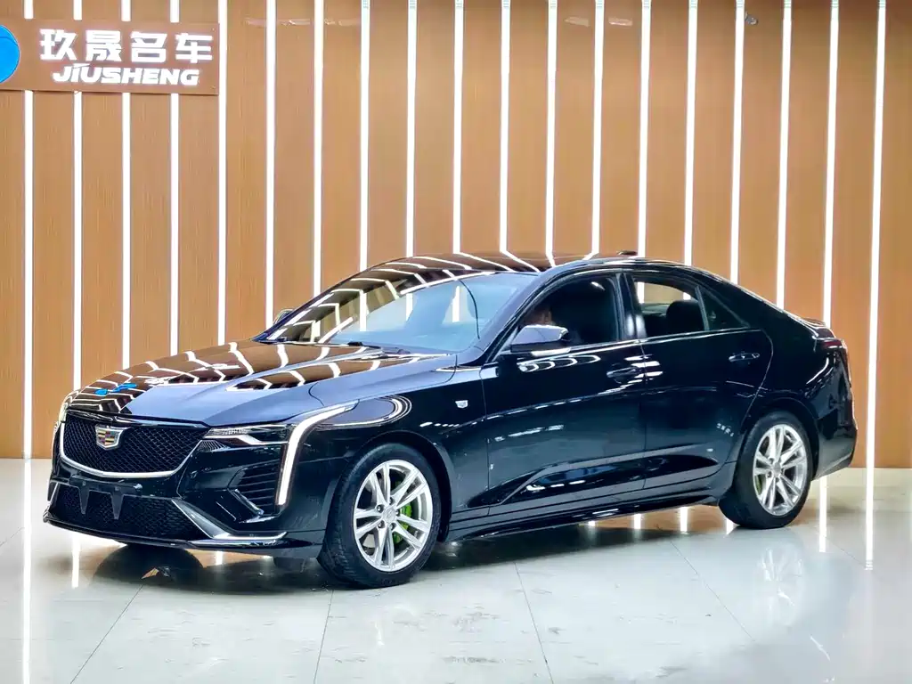 Cadillac CT4 2022