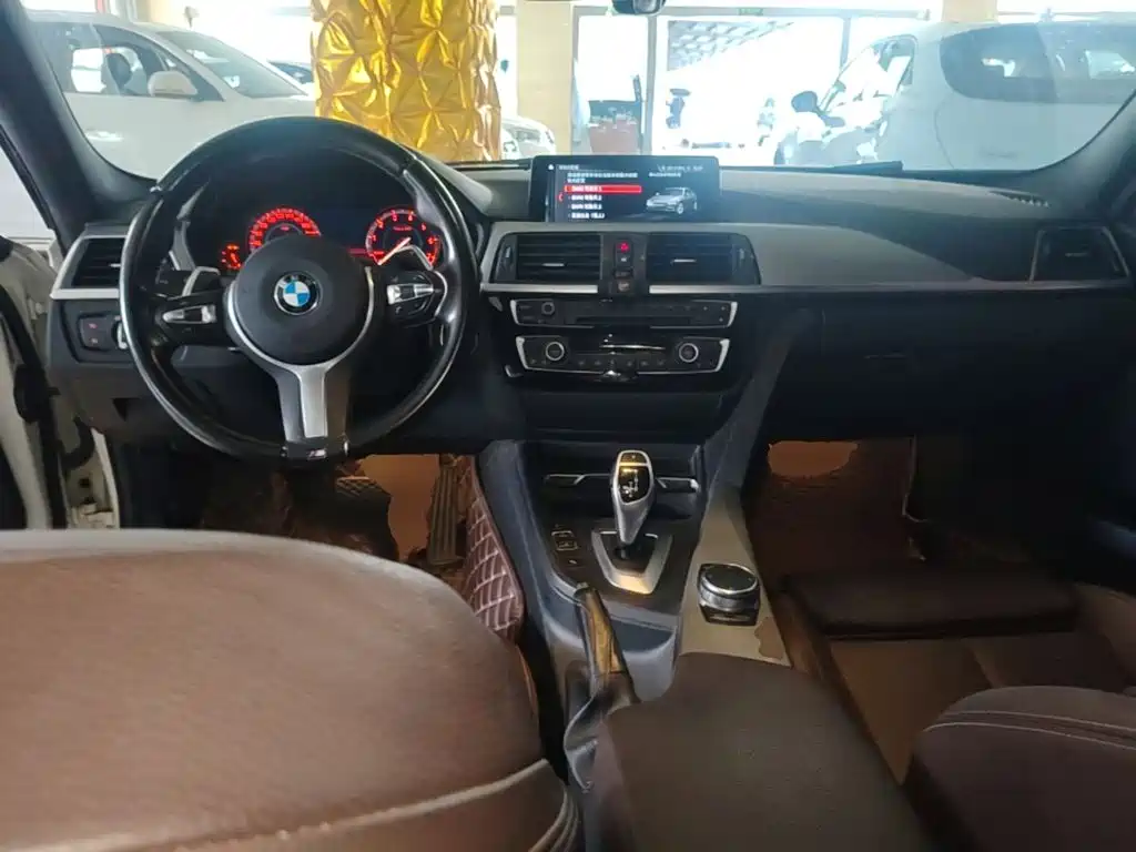 BMW 3 Series — миниатюра 10