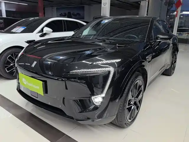 2024 Avatr 11