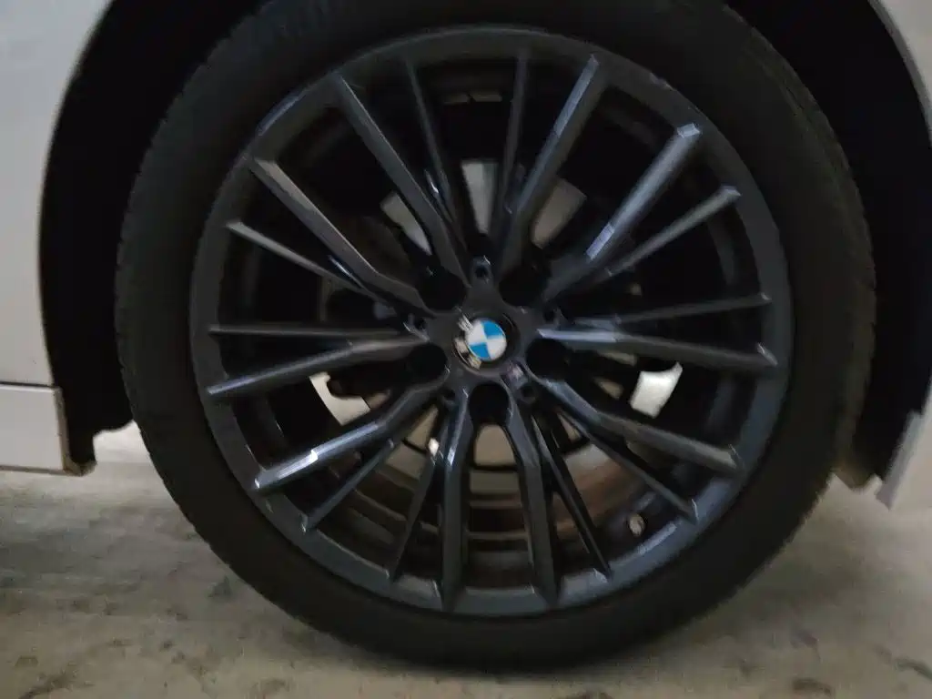 BMW 3 Series — миниатюра 24