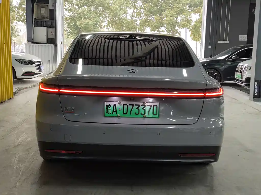 NIO NIO ET7