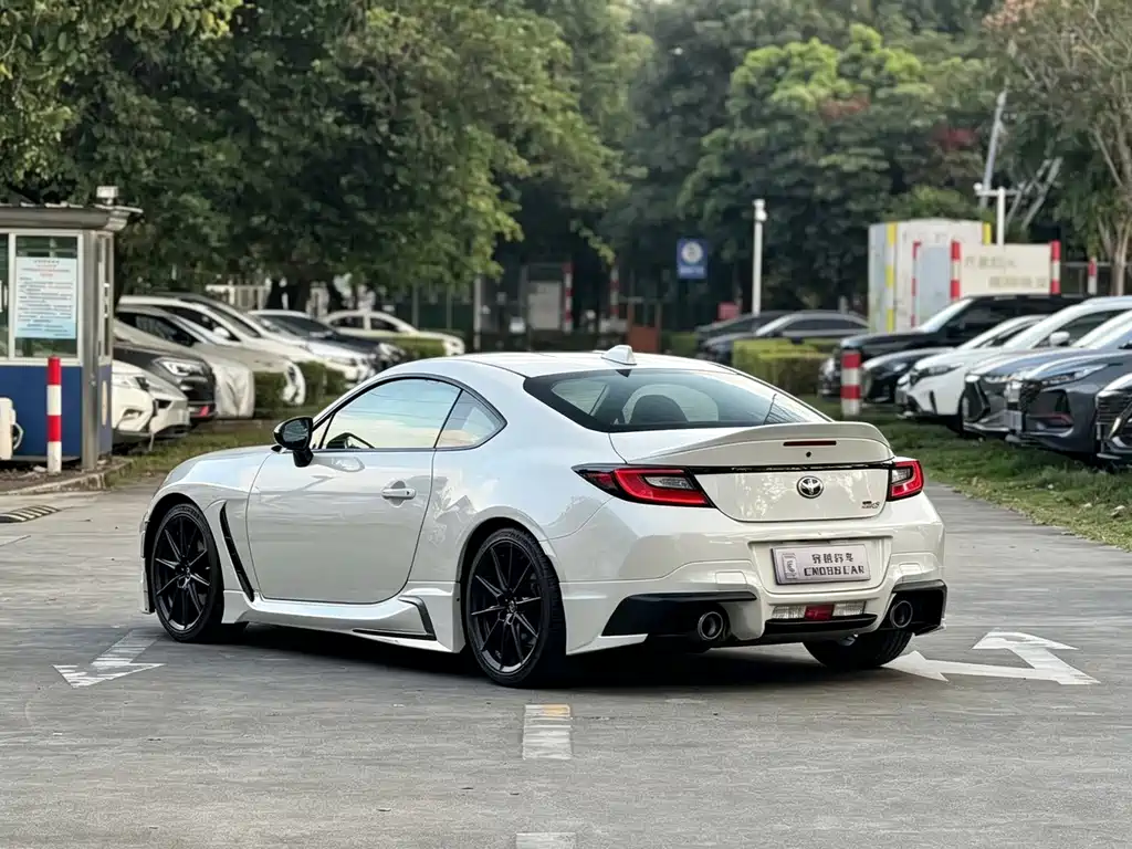 Toyota 86 — миниатюра 6