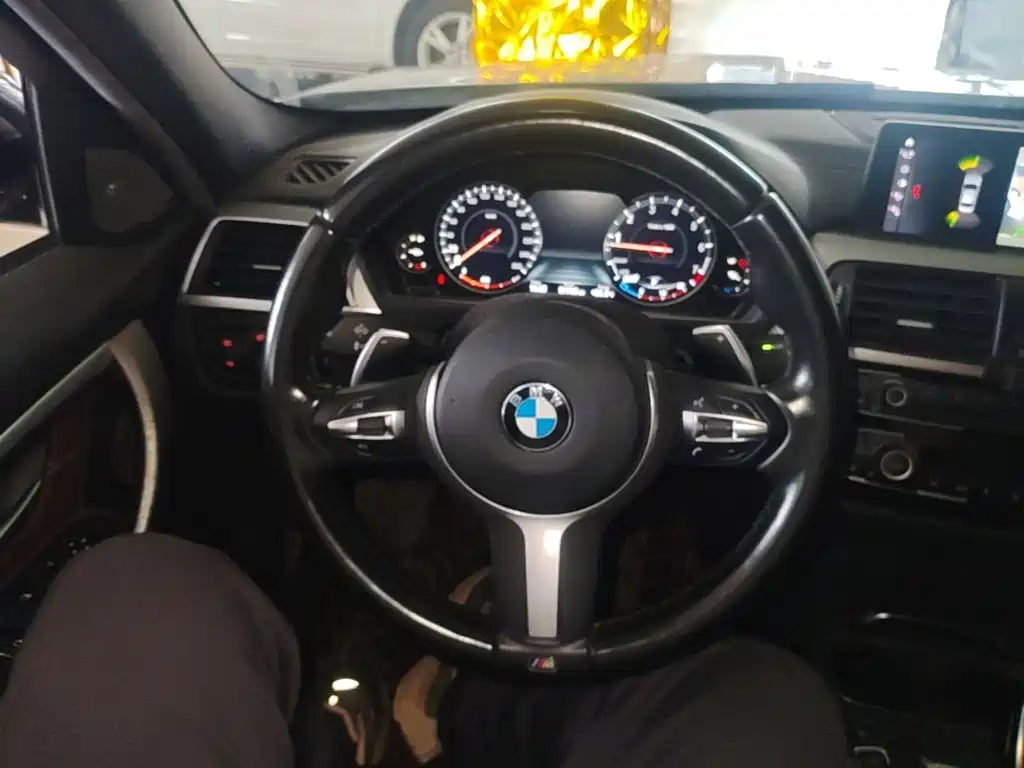BMW 3 Series — миниатюра 11