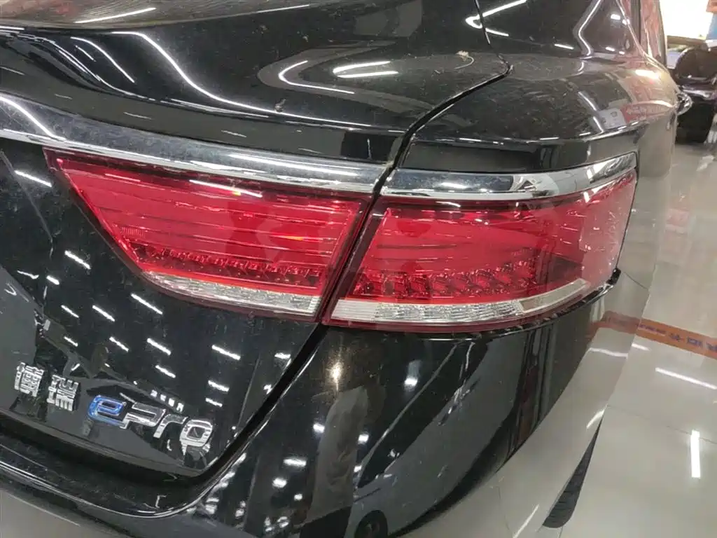 Geely Borui 2022 1.5T PHEV Luxury