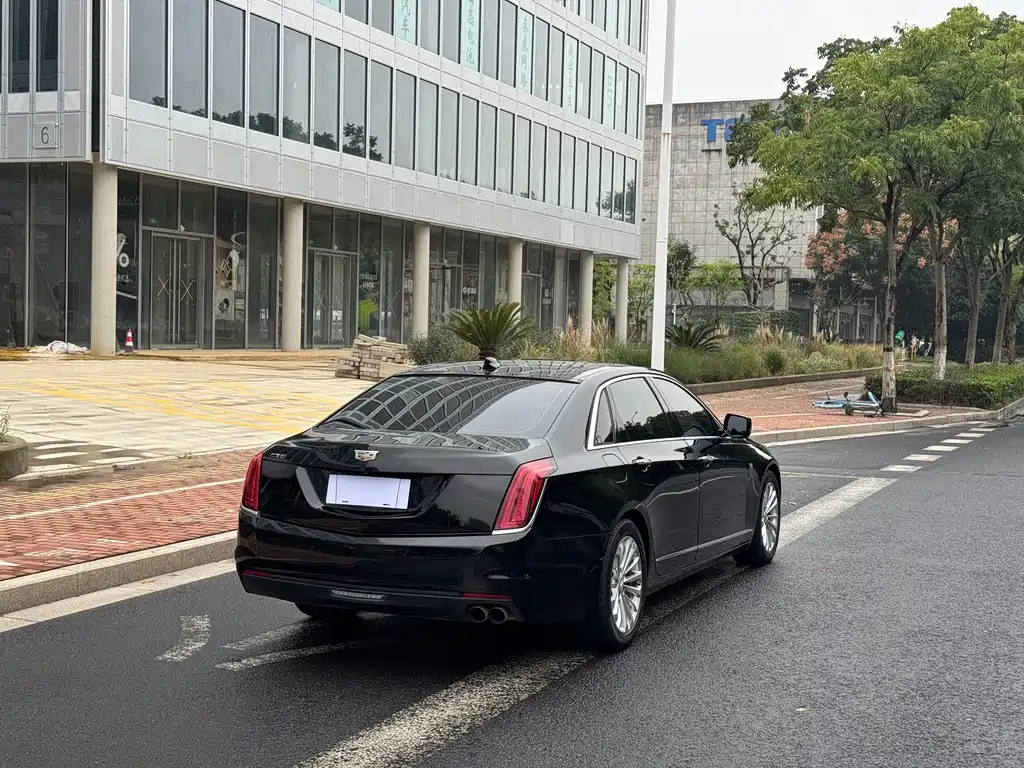 Cadillac CT6 — миниатюра 5