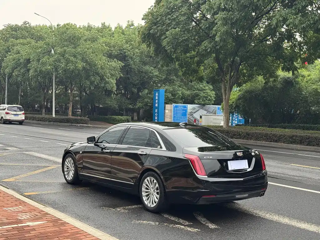 Cadillac CT6 — миниатюра 8