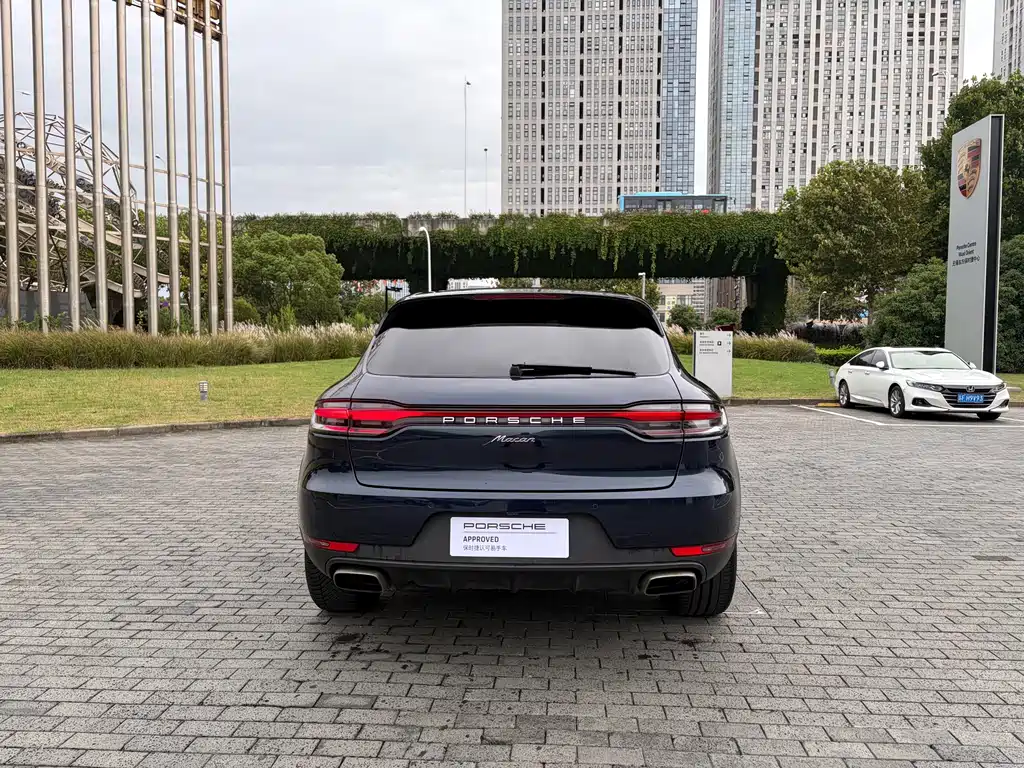 Porsche Macan — миниатюра 5