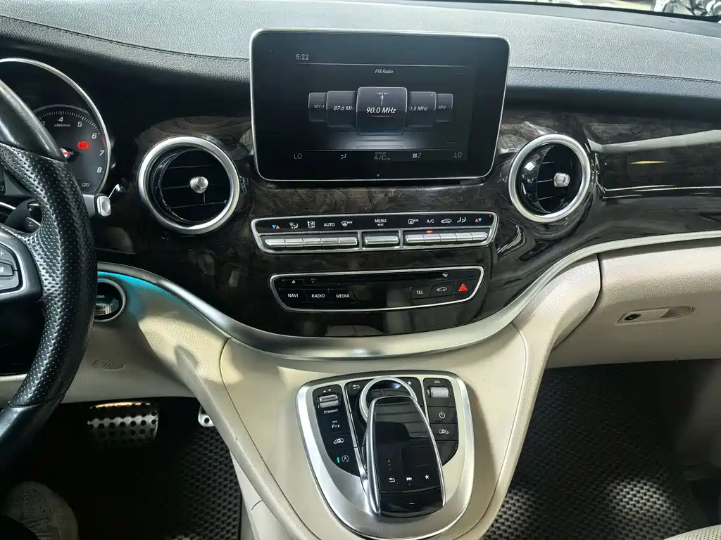 Mercedes-Benz V-Class — миниатюра 9
