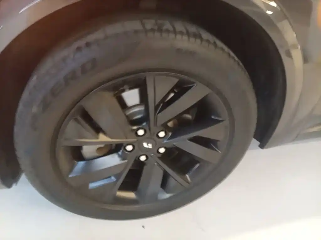 Li Auto Li L8 — миниатюра 23
