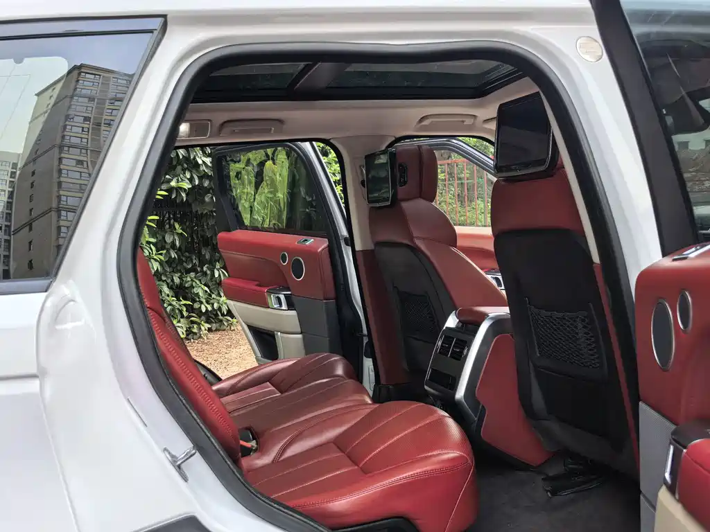 Land Rover Sport — миниатюра 6