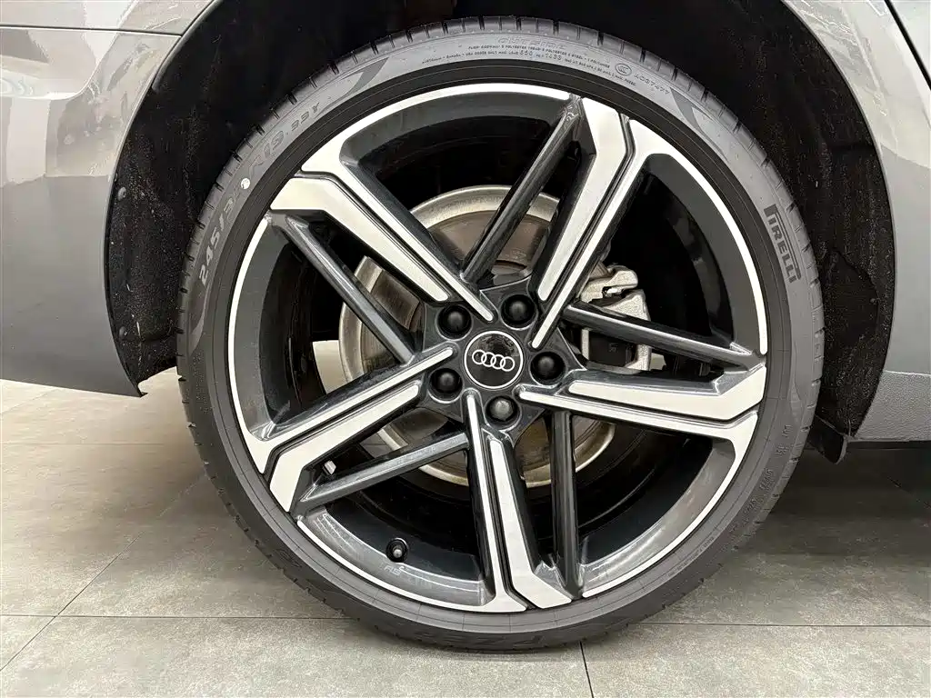Audi A4L — миниатюра 21