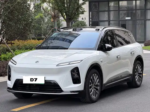 2025 Nio ES6