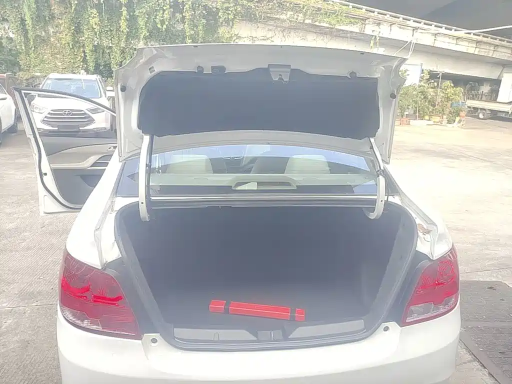 Chevrolet Sail — миниатюра 19