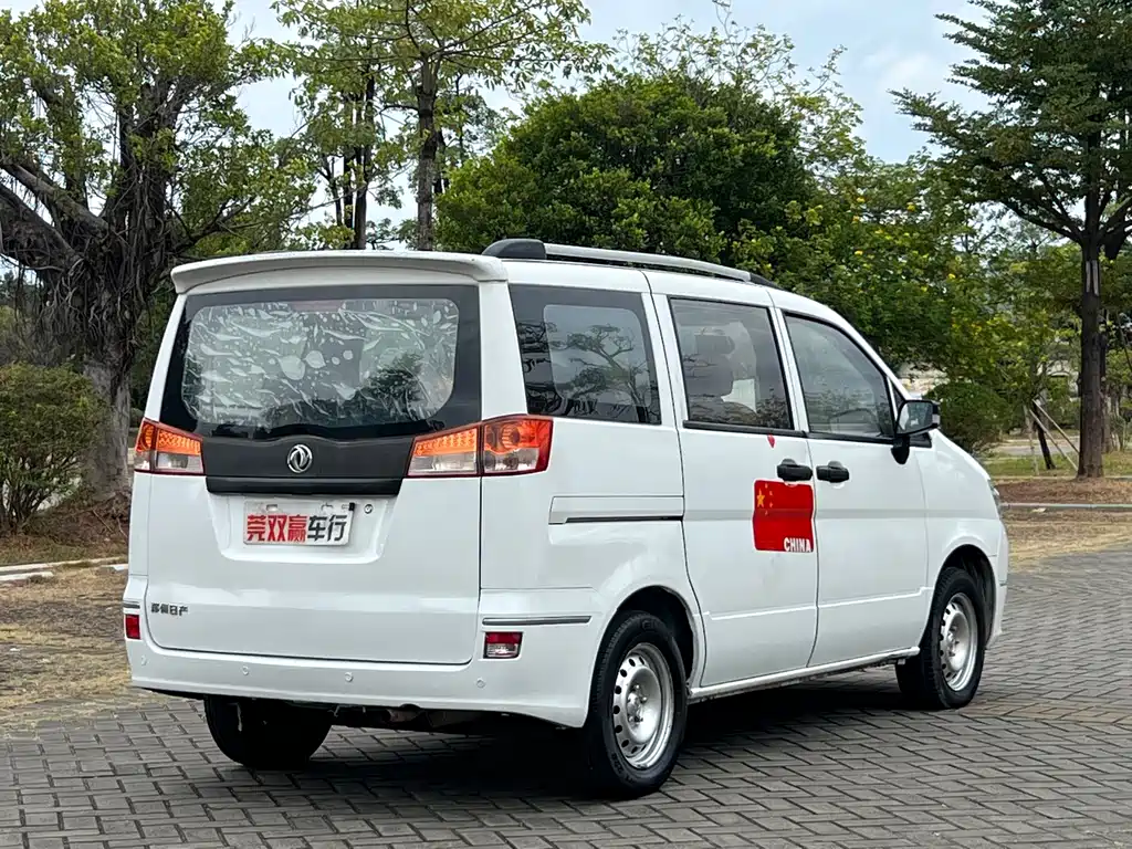 Dongfeng Succe 2013 1.5L MT Comfort 7 мест V