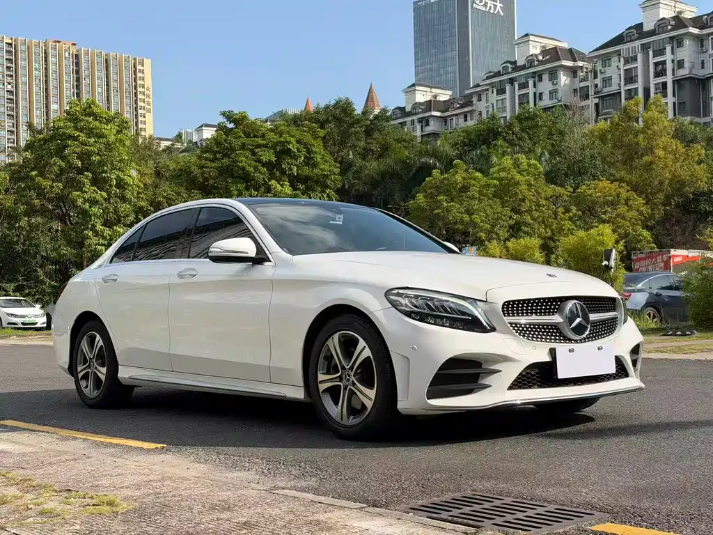 Mercedes-Benz C-Class — миниатюра 3