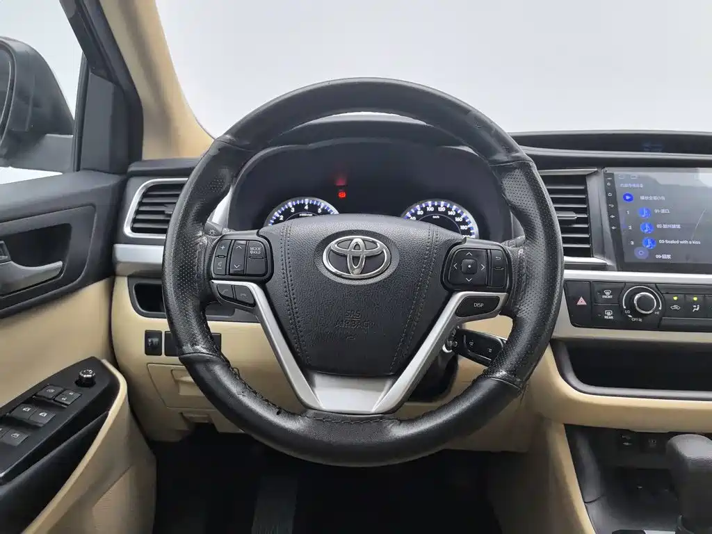 Toyota Highlander — миниатюра 11